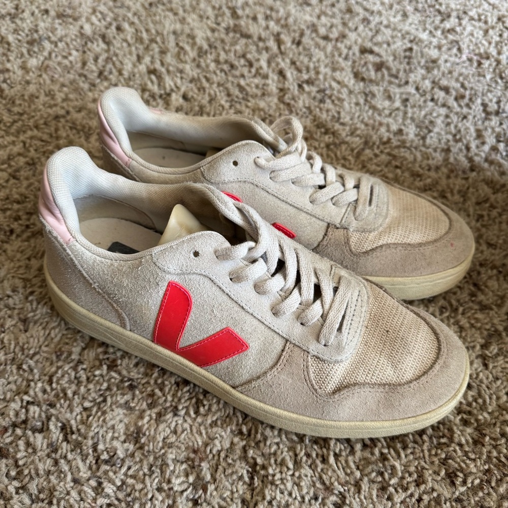 Veja Sneakers